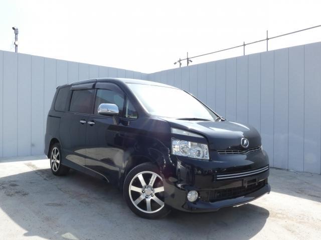 Used TOYOTA VOXY