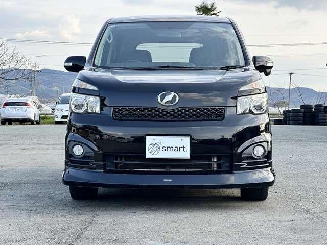 Used TOYOTA VOXY