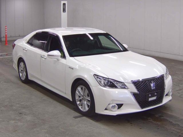Used Toyota CROWN HYBRID