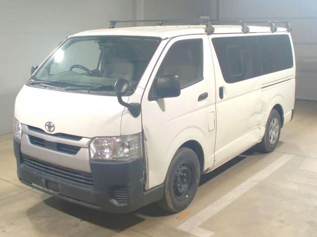 Used TOYOTA HIACE VAN