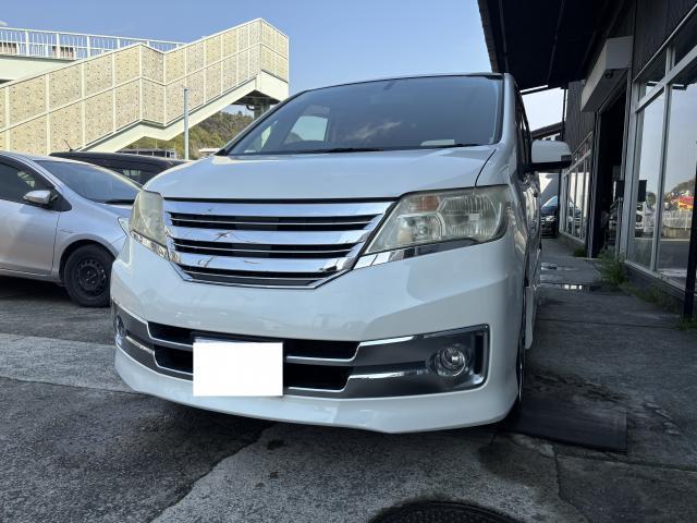 Used NISSAN SERENA