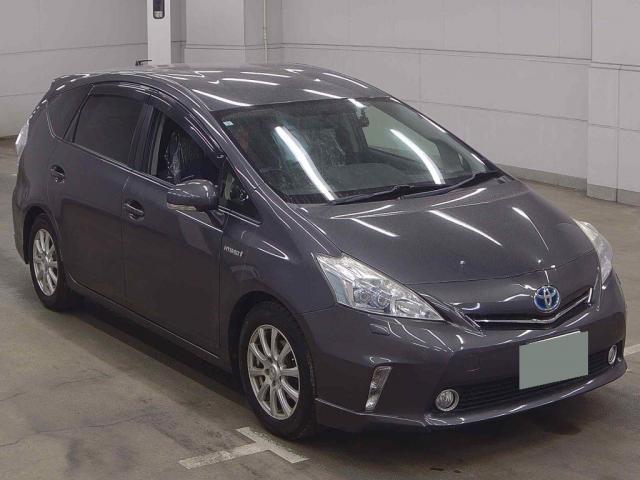 Used Toyota PRIUS ALPHA