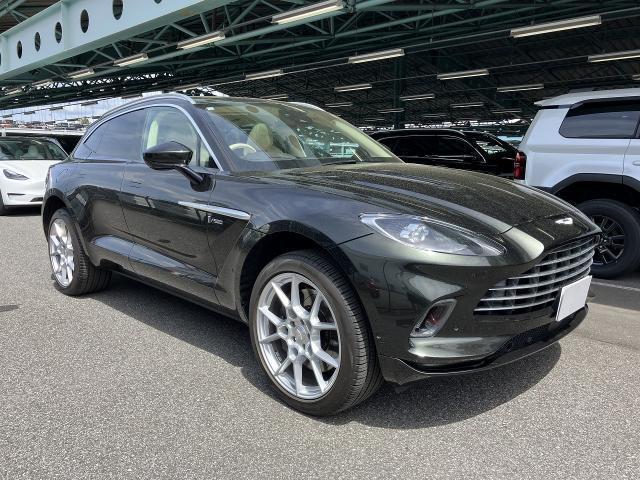 Aston Martin DBX
