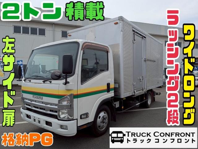 Isuzu ELF Truck