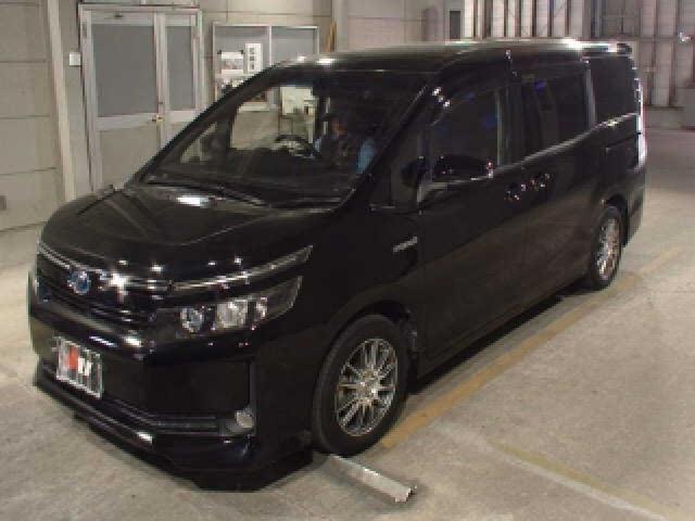 Used Toyota VOXY