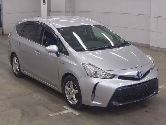 Used TOYOTA PRIUS ALPHA