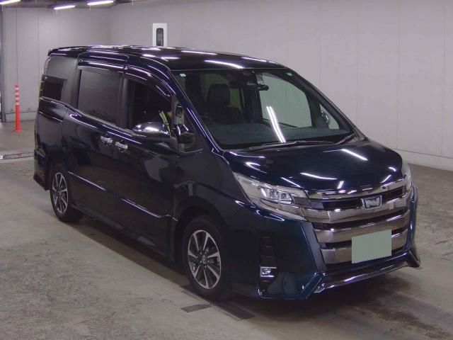 Used TOYOTA NOAH