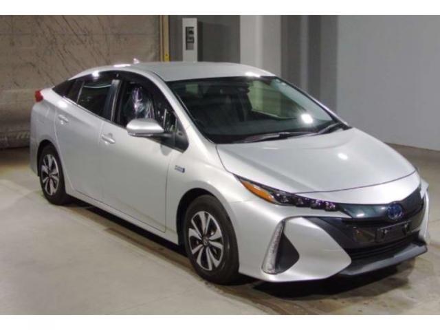 Used TOYOTA PRIUS PHV