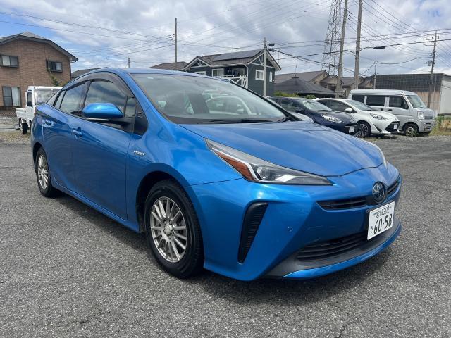 Used TOYOTA PRIUS