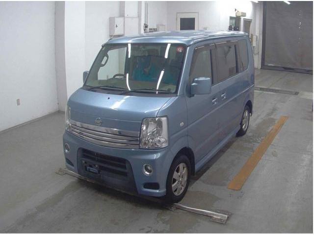 Used NISSAN NV100CLIPPER RIO