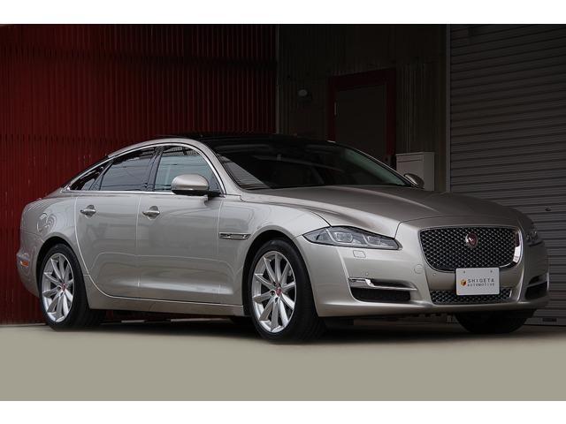Jaguar XJ