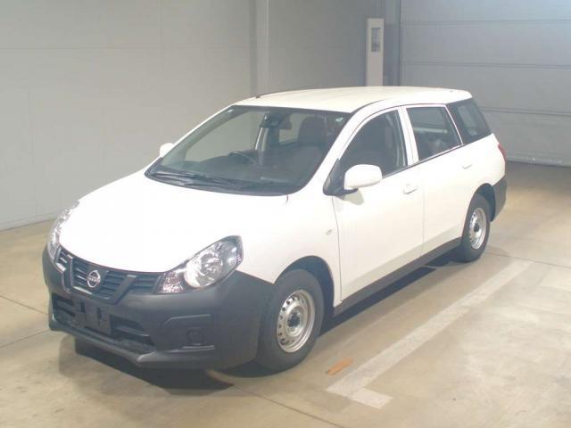 Nissan AD