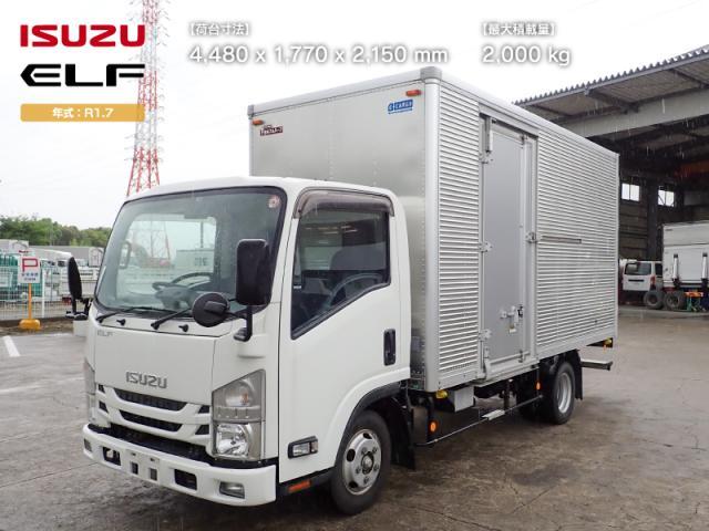 Isuzu ELF Truck