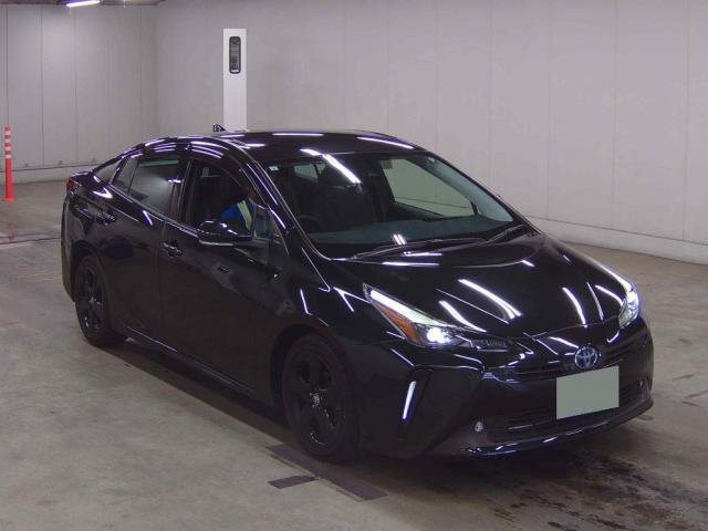 Used TOYOTA PRIUS