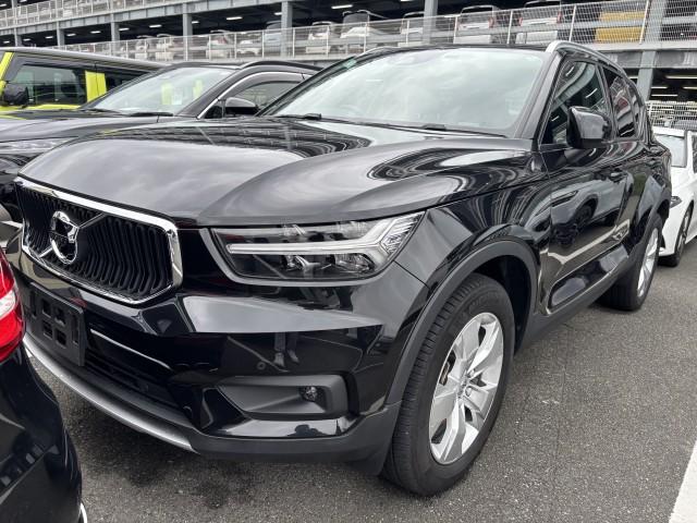 Used VOLVO XC40
