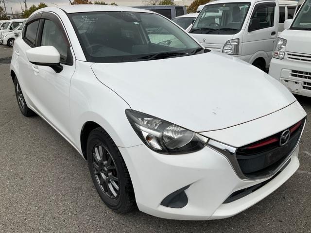 Used MAZDA DEMIO
