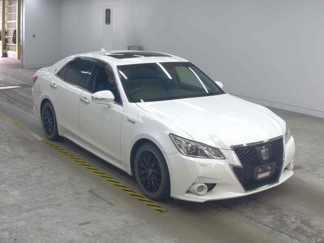 Used TOYOTA CROWN HYBRID