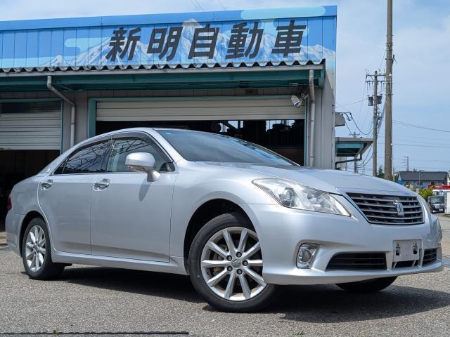 Used TOYOTA CROWN