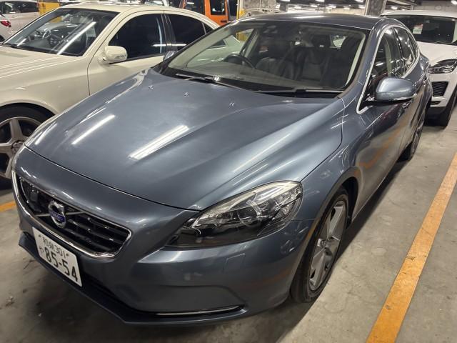 Used VOLVO V40