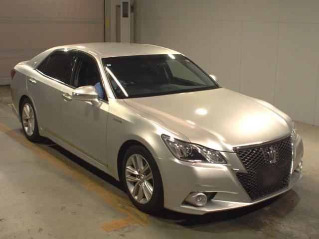 Used TOYOTA CROWN HYBRID