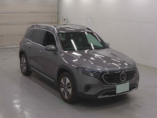 Mercedes Benz EQB