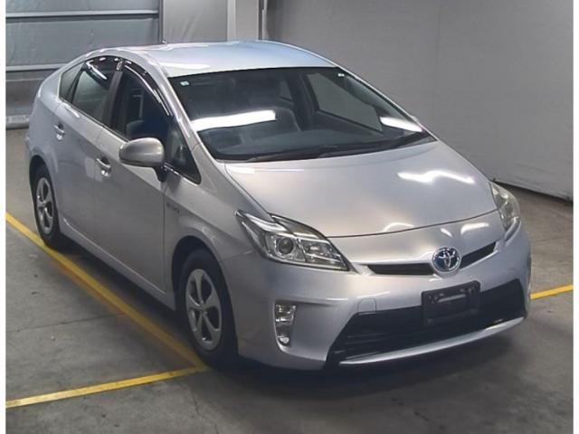 Used TOYOTA PRIUS