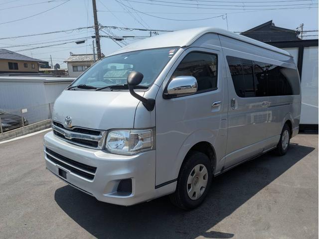 Used TOYOTA HIACE WAGON