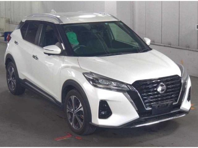 Used Nissan KICKS