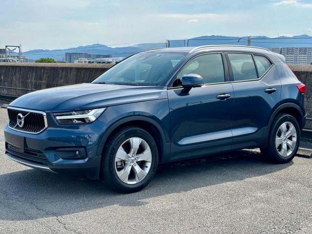 Used VOLVO XC40