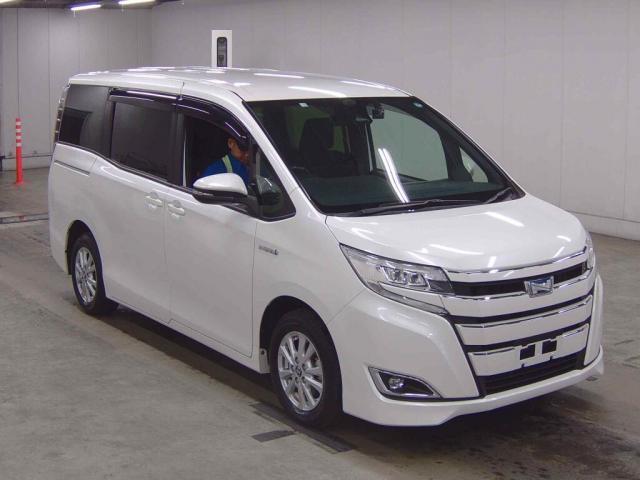 Used Toyota NOAH