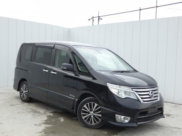 Used NISSAN SERENA