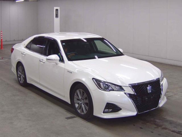 Used TOYOTA CROWN HYBRID