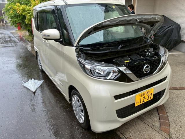 Used NISSAN ROOX