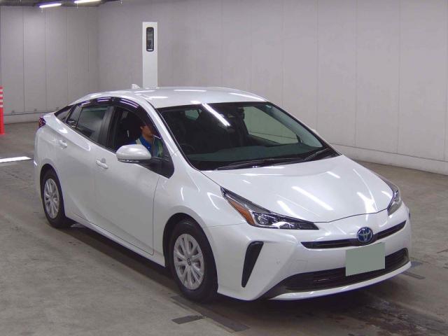 Used TOYOTA PRIUS