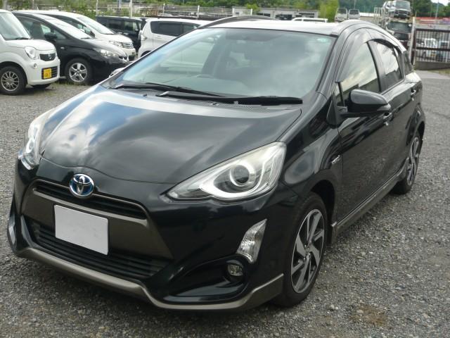 Used TOYOTA AQUA