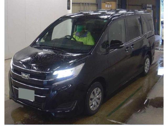 Used TOYOTA NOAH