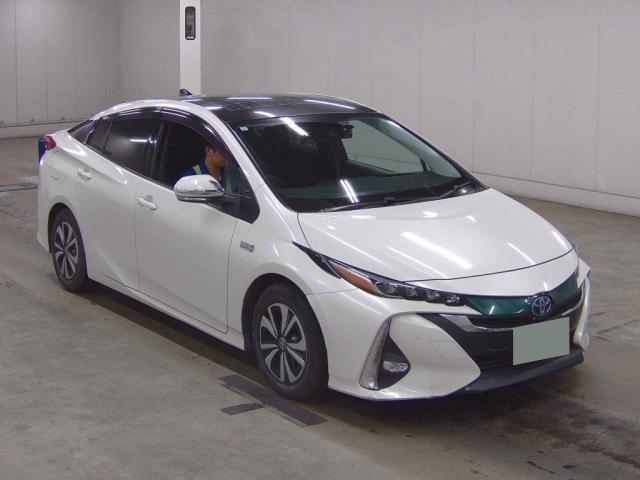 Used TOYOTA PRIUS PHV