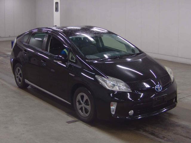 Used TOYOTA PRIUS