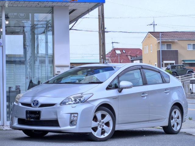 Used TOYOTA PRIUS