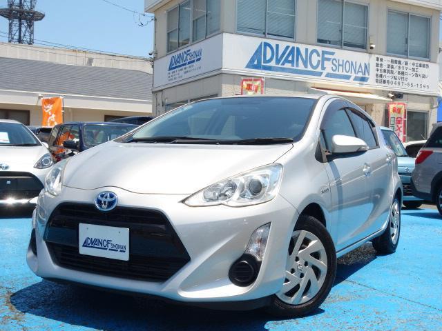 Used TOYOTA AQUA