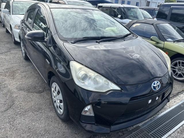 Used TOYOTA AQUA