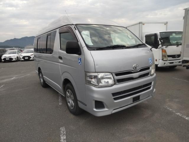 Used TOYOTA HIACE VAN