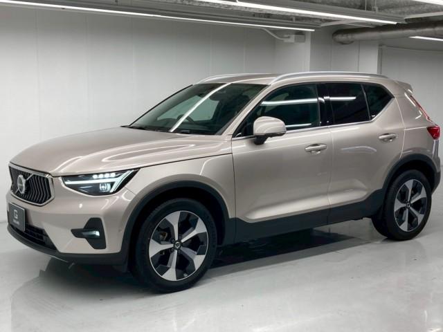 Used VOLVO XC40