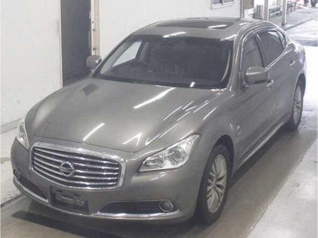 Used NISSAN CIMA