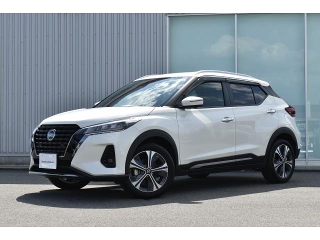 Used NISSAN KICKS