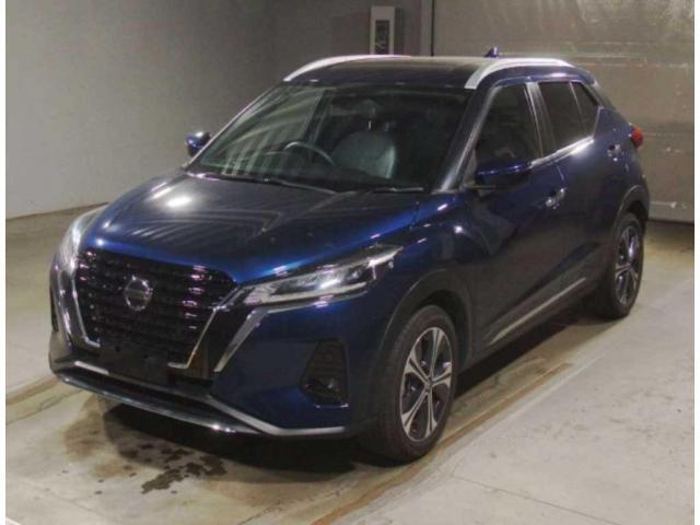 Used NISSAN KICKS