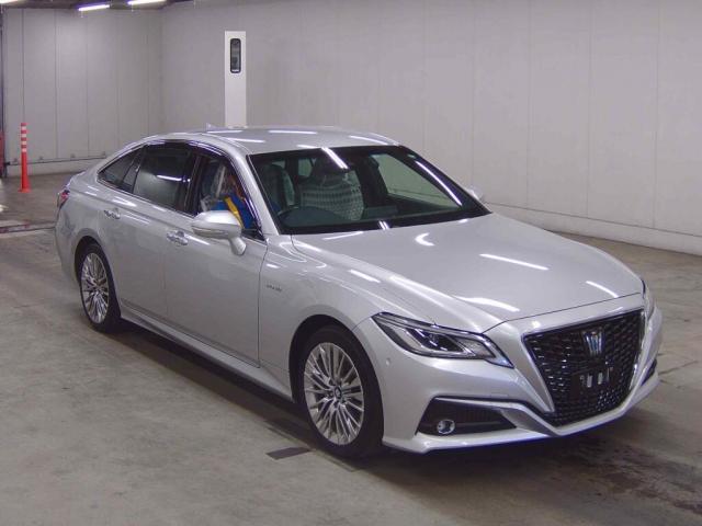Used TOYOTA CROWN HYBRID