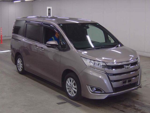 Used Toyota NOAH