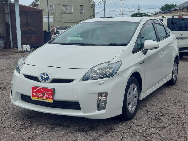 Used TOYOTA PRIUS