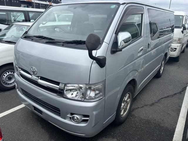Used Toyota HIACE VAN